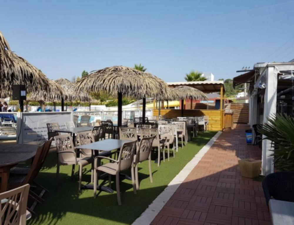 Camping Le Montourey Azur 78 * Fréjus